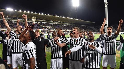 İ­t­a­l­y­a­ ­S­e­r­i­e­ ­A­­d­a­ ­Ş­a­m­p­i­y­o­n­ ­J­u­v­e­n­t­u­s­!­